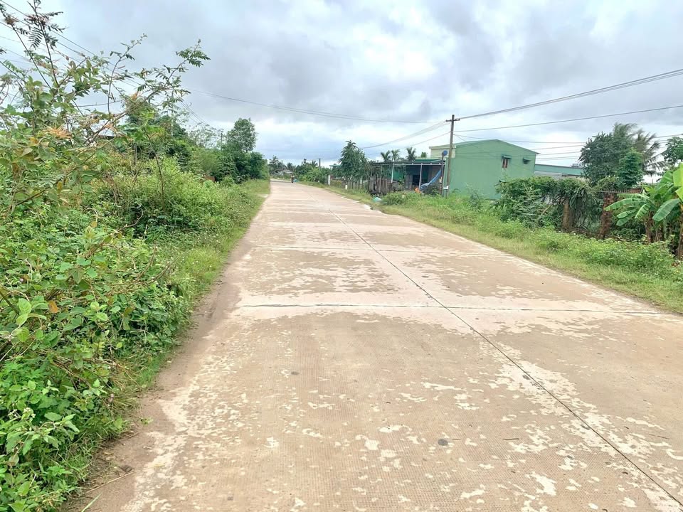 Đất nền Liên xã Tân Tiến - Krông Pắc 670m² giá 10.05 tỷ - Tiềm năng kinh doanh lớn!