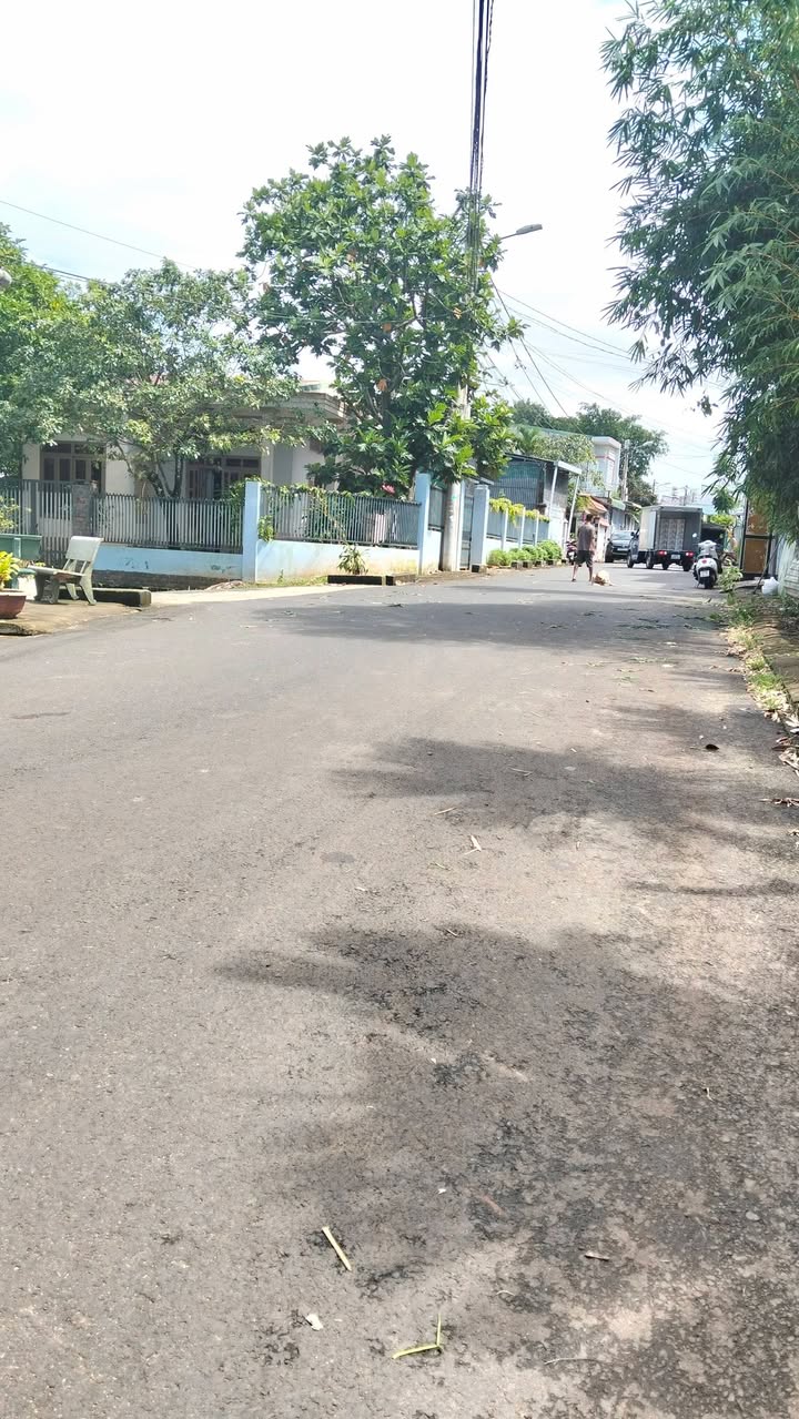 Đất thổ cư 90m² hẻm 39 Tuệ Tĩnh, Buôn Ma Thuột - Giá chỉ 3.4 tỷ, cơ hội đầu tư tuyệt vời!