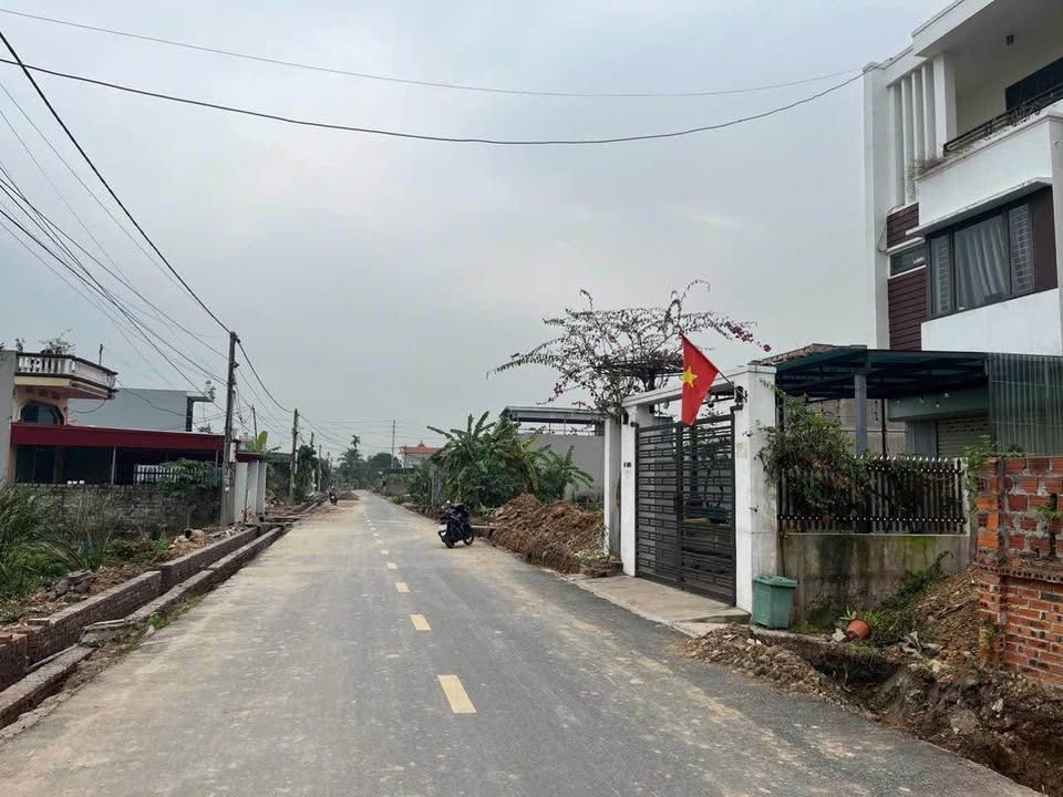 Đất nền Phương Đông, Uông Bí 150m² giá 1,2 tỷ - Đường thông ô tô tránh nhau!