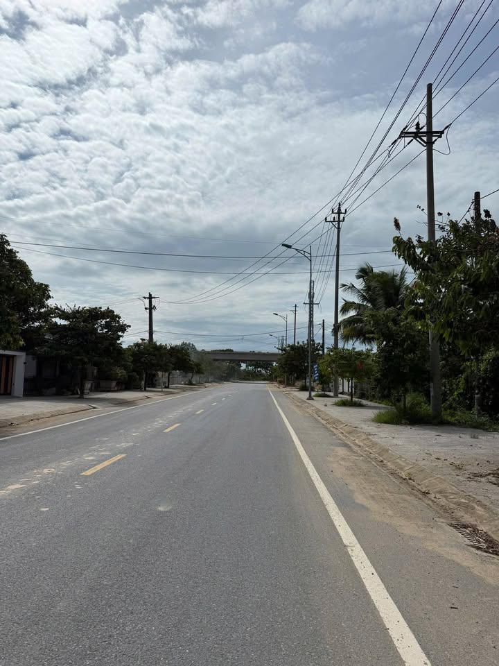 Đất nền mặt tiền đường Trần Thánh Tông, Đông Hà 147m² giá 1.2 tỷ - Đầu tư sinh lời ngay!