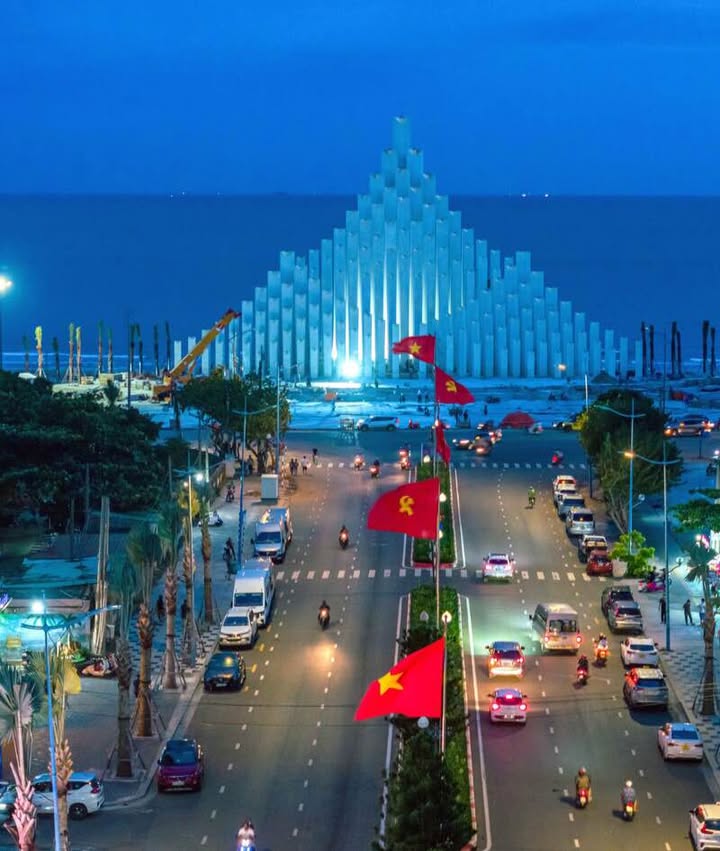 Nhà nghỉ mặt tiền đường Xô Viết Nghệ Tĩnh, Vũng Tàu, 100m² giá 15.5 tỷ - Kinh doanh sầm uất!