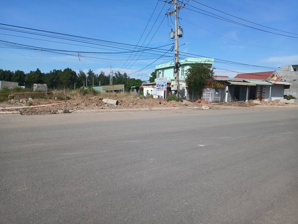 Đất nền 2 mặt tiền Hương Lộ 2, Hòa Long 350m² - Cơ hội đầu tư tuyệt vời!