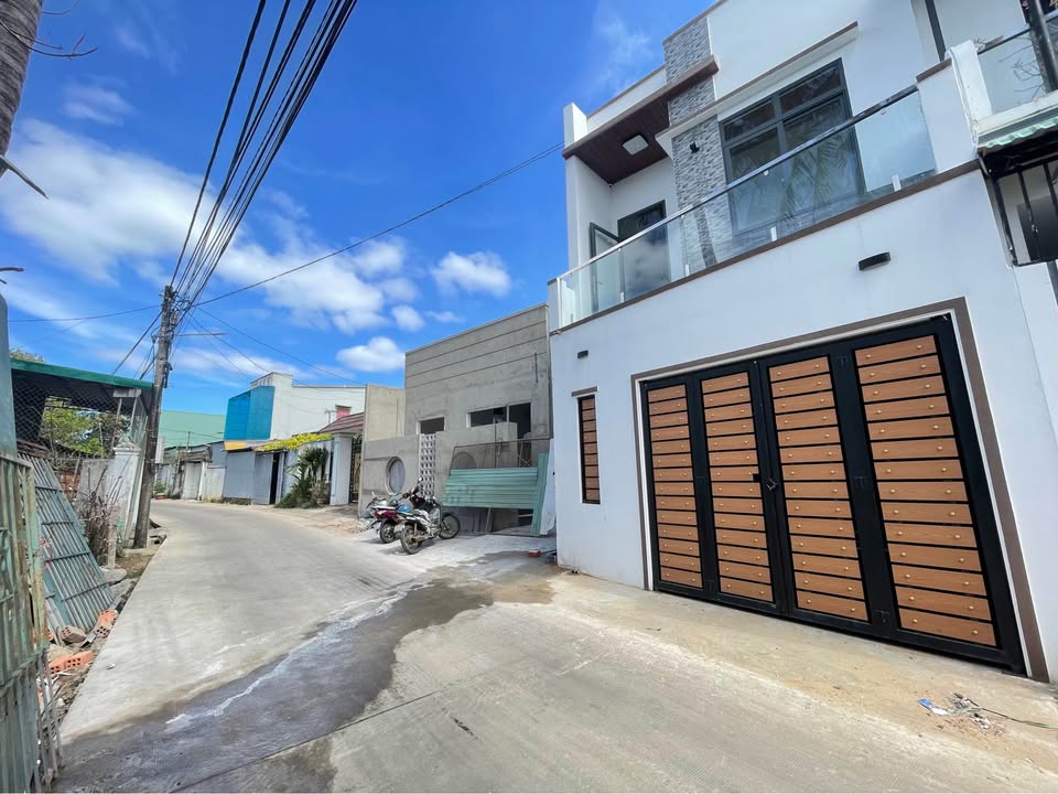 Nhà phố Pleiku 60m² giá 1.7 tỷ - Vị trí vàng cho gia đình!