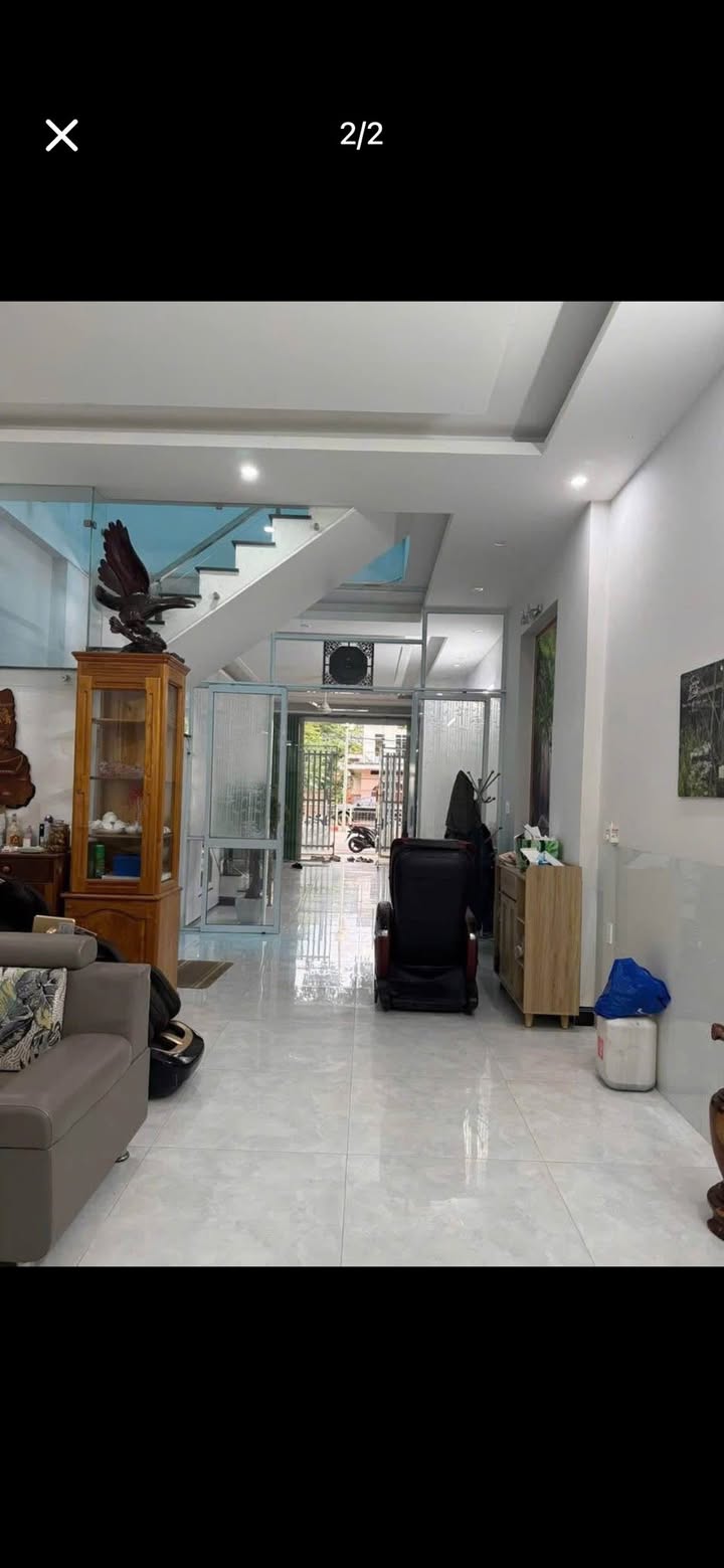 Nhà mặt đường Duy Tân, Kon Tum 125m² giá 3.8 tỷ - Thiết kế hiện đại, sẵn sàng vào ở!