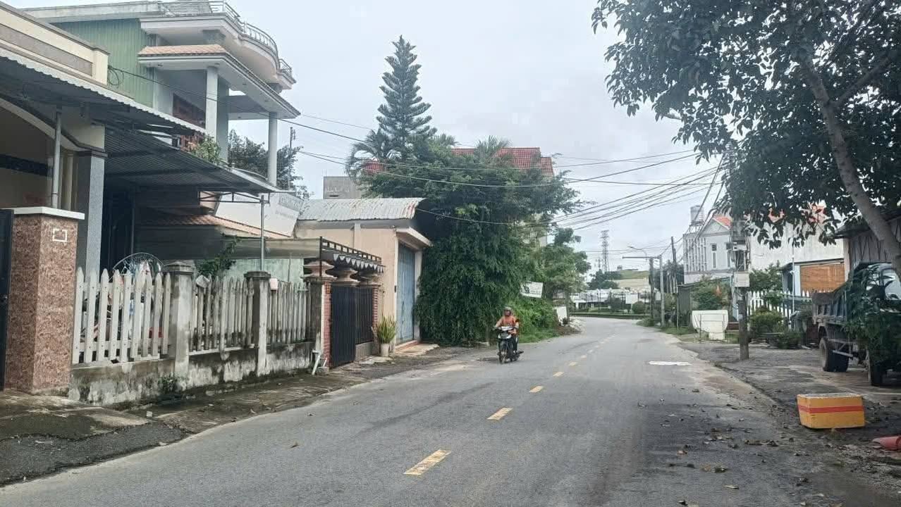 Mặt tiền FrontHouse Trương Quang Giao Đức Phổ 110m² giá 1.2 tỷ - Cơ hội đầu tư tuyệt vời!