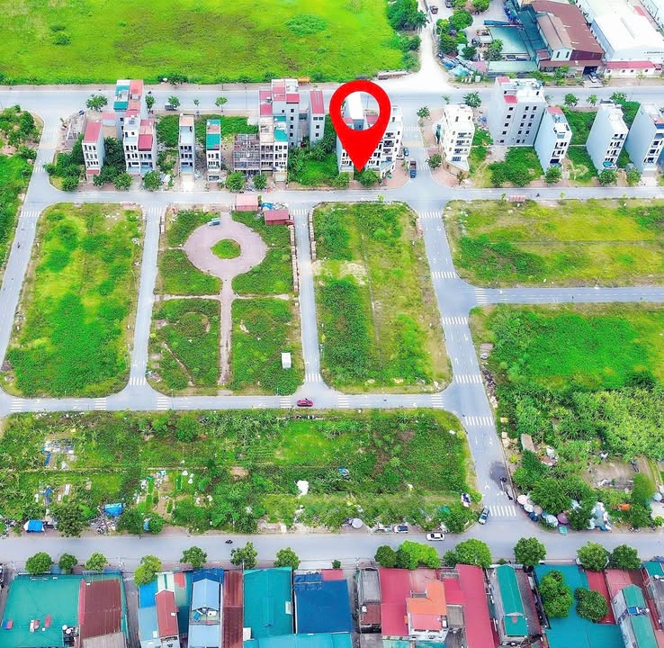 Đất nền Khắc Niệm 100m² giá 7 tỷ - Vị trí đẹp gần vườn hoa!
