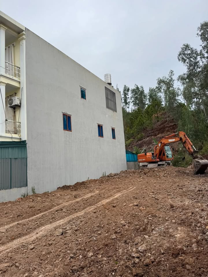 Đất nền góc Trại Cọ, đường Yên Hưng, 100m² giá 2.25 tỷ - Đầu tư sinh lời ngay!