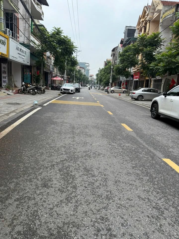 Đất nền Hàn Thuyên, Việt Trì 99m² giá 4 tỷ - Vị trí đắc địa cho đầu tư!