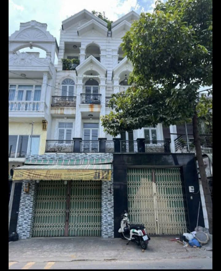 Nhà Mặt Tiền Kinh Doanh Tại Tân Chánh Hiệp Q12, Diện Tích 184.18m², Giá 24 Tỷ - Cơ Hội Đầu Tư Hiếm Có!