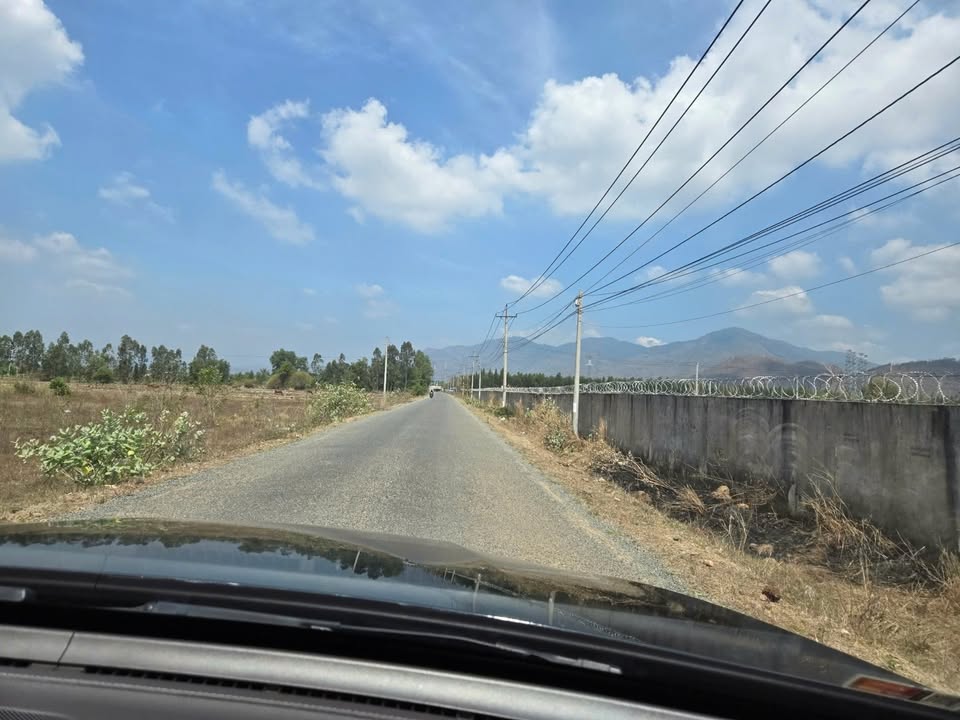 Đất trồng cây lâu năm tại thôn 2, xã Hàm Liêm - 8.156m² chỉ 3.294 tỷ VND!