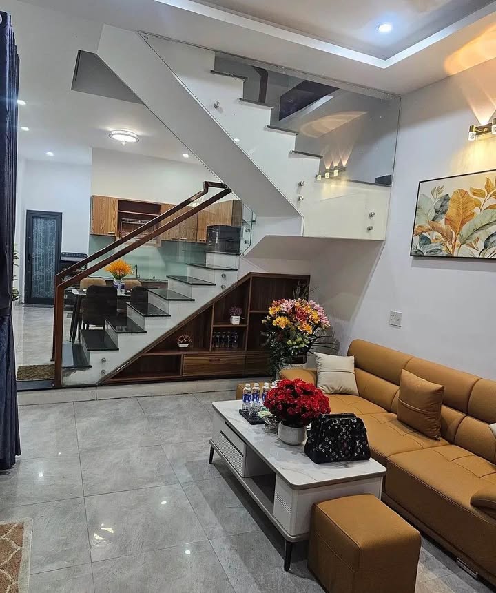 Nhà 2 tầng kiệt Trần Thái Tông, Thanh Khê 42m² giá 4 tỷ - Ô tô đỗ trước nhà!