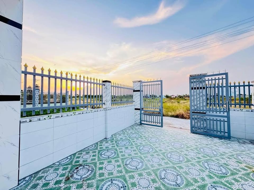 Nhà mặt tiền đường 3m tại phường Long Hưng, Gò Công, 148m² giá 1.1 tỷ - Sẵn sàng ở ngay!