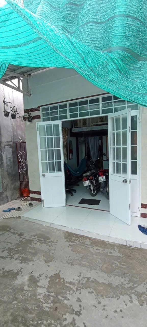 Nhà đẹp Gò Công Đông 40m² giá chỉ 320 triệu - Sẵn sàng giao dịch!