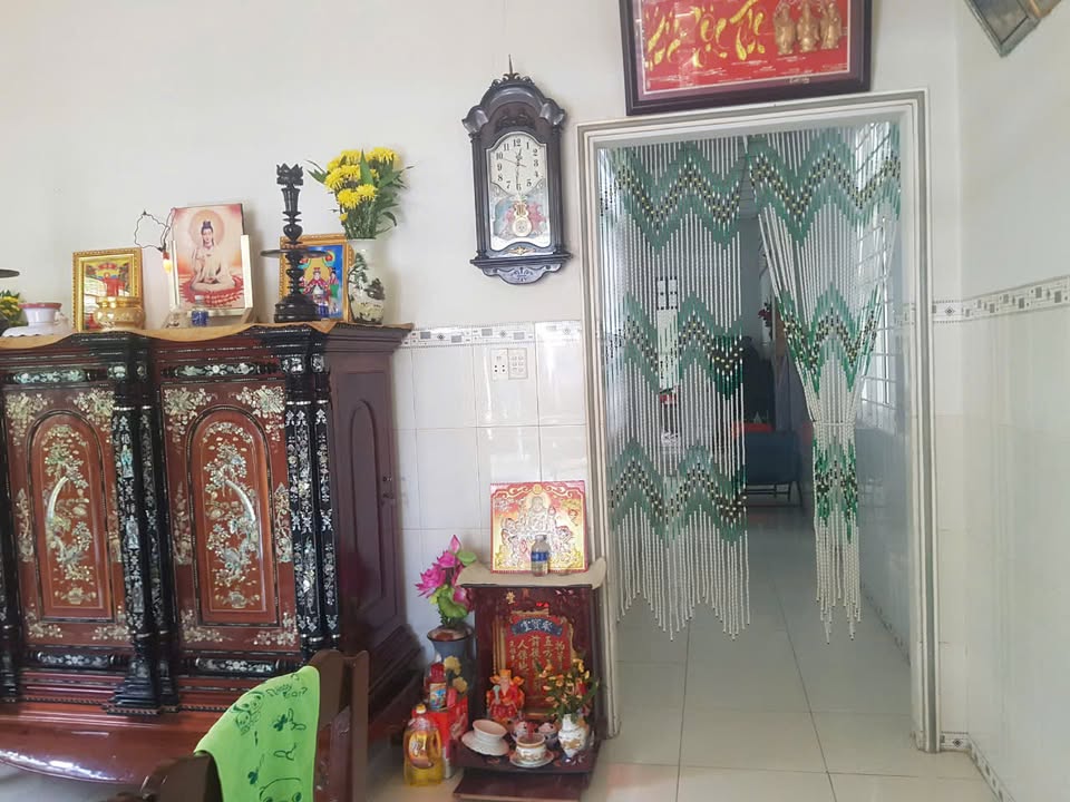 Nhà 10x30m tại Chợ Gạo, Tiền Giang giá 1 tỷ - Bán gấp, sổ hồng riêng!