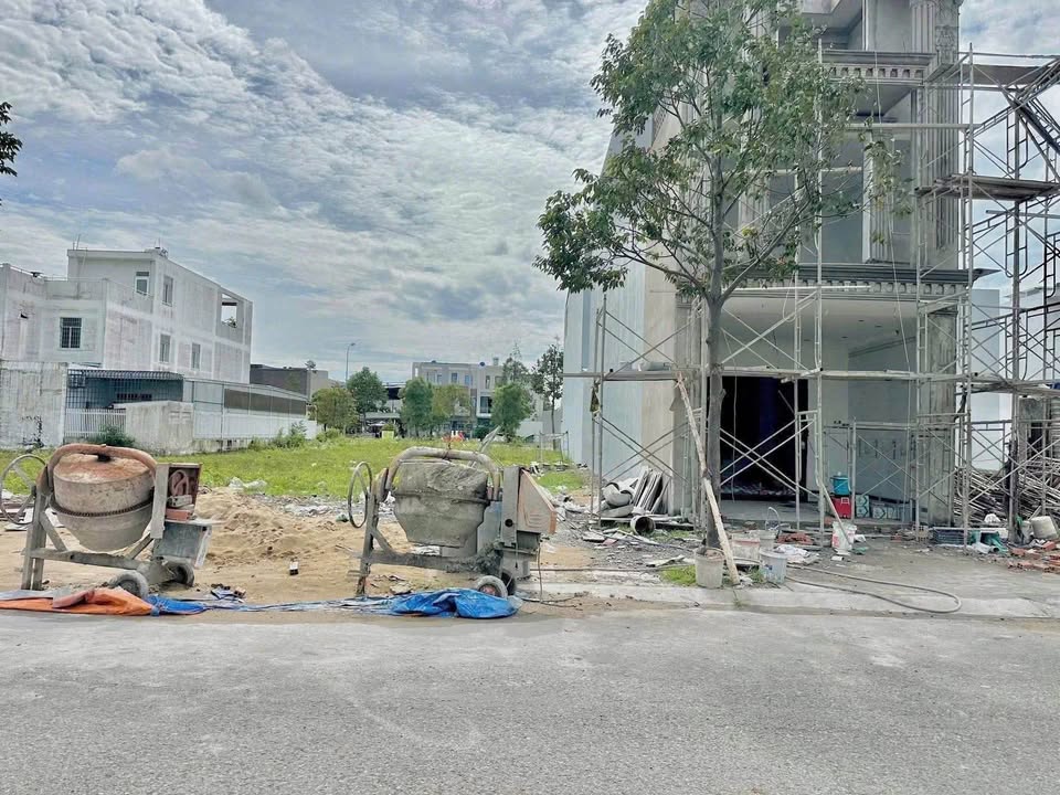 Đất thổ cư mặt tiền đường D4, KDC IDICO2, Tân An - 125m² giá chỉ 3.2 tỷ!