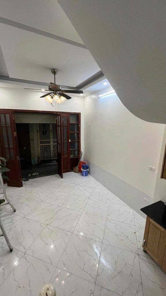 Nhà 4 tầng cho thuê tại ngõ 67 Văn Cao, Liễu Giai, 25m² - Phù hợp cho gia đình nhỏ