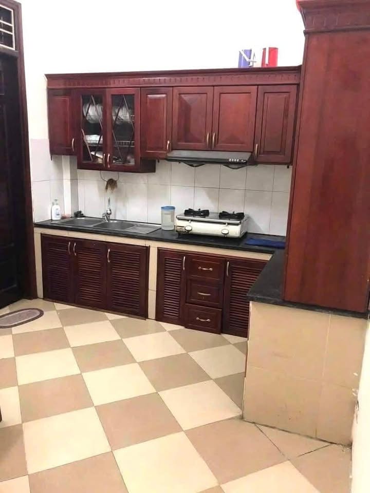 Nhà cho thuê tại Việt Hưng 80m², giá 10 triệu - Không thể bỏ lỡ!