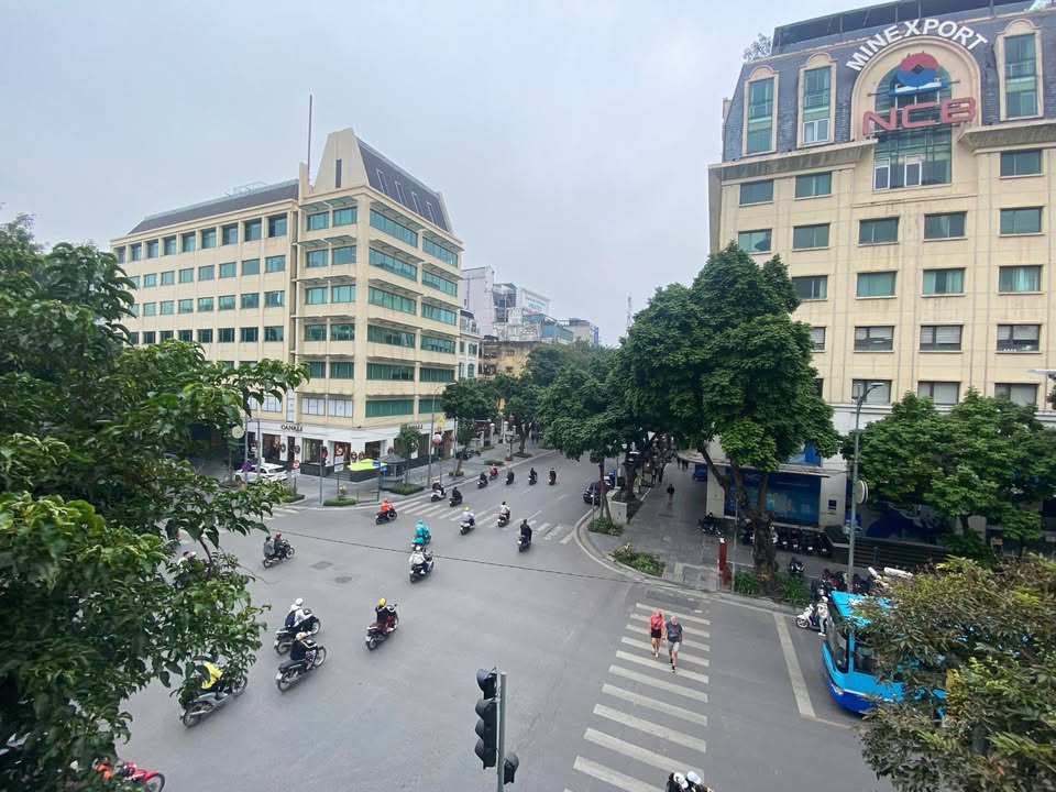 Cho thuê mặt bằng góc phố Hai Bà Trưng 55m² giá 30 triệu - Không gian làm việc lý tưởng!