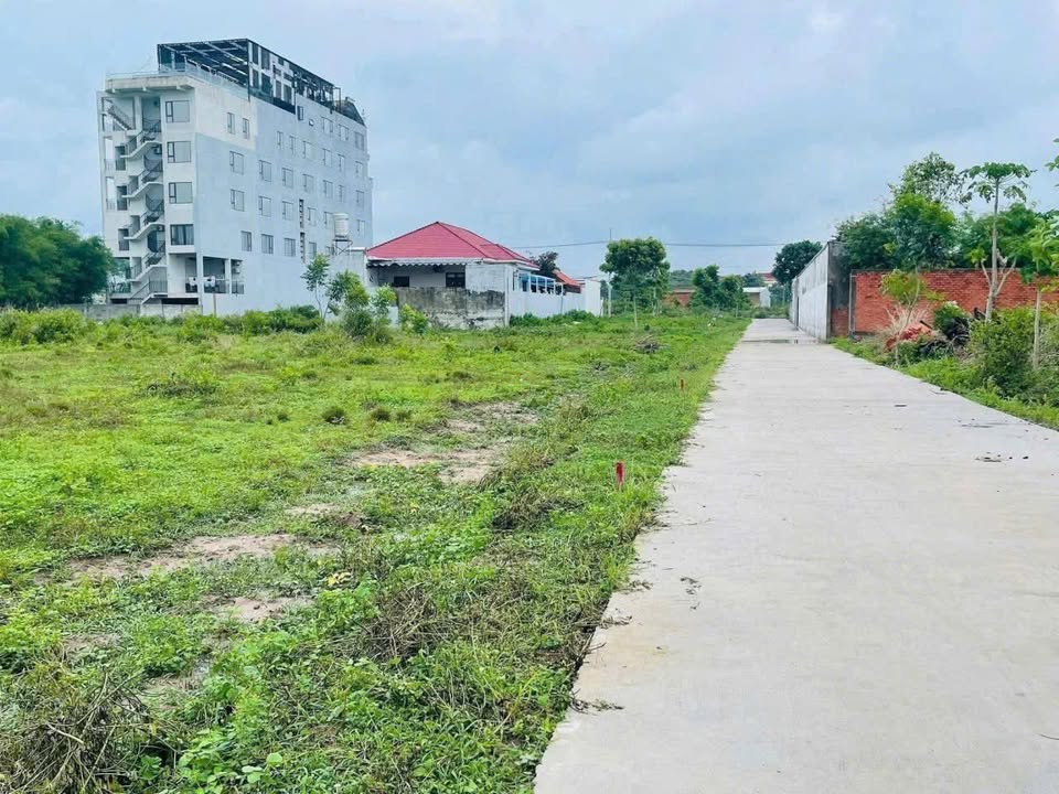 Đất Tân Khai Hớn Quản 580m² giá chỉ 1.2 tỷ - Cơ hội đầu tư tuyệt vời!