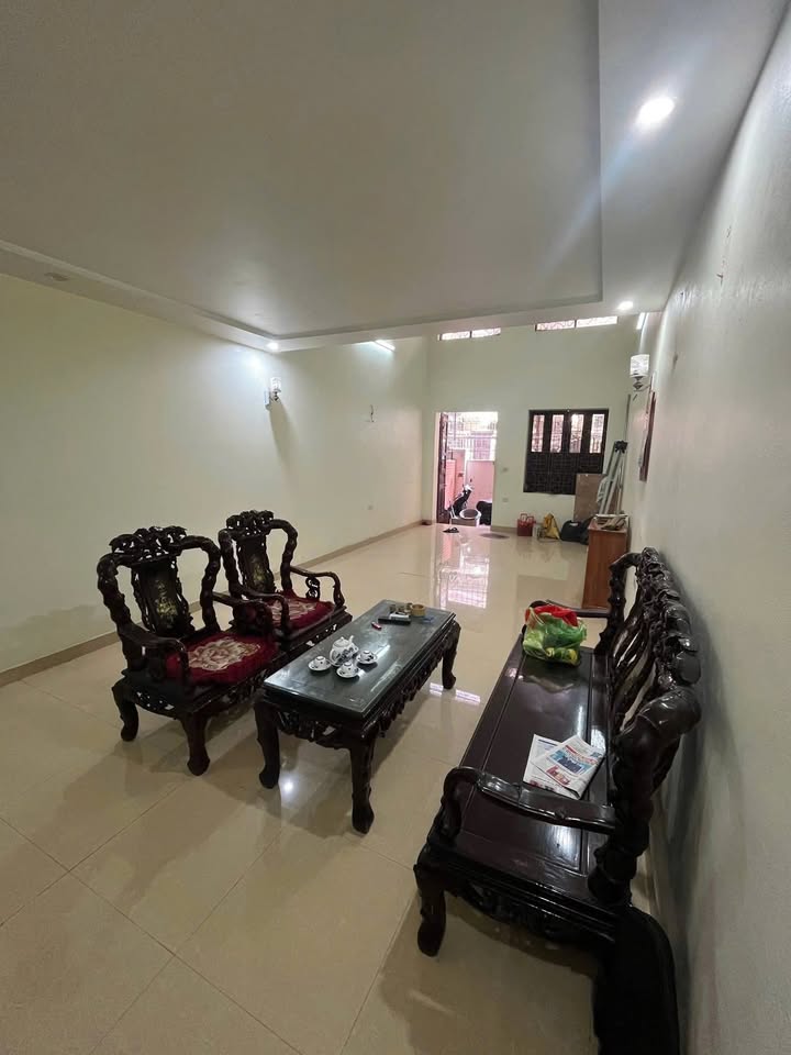 Nhà cho thuê mặt ngõ Đà Nẵng 82m² giá 5.5 triệu - Nội thất đầy đủ, kinh doanh nhỏ lý tưởng!