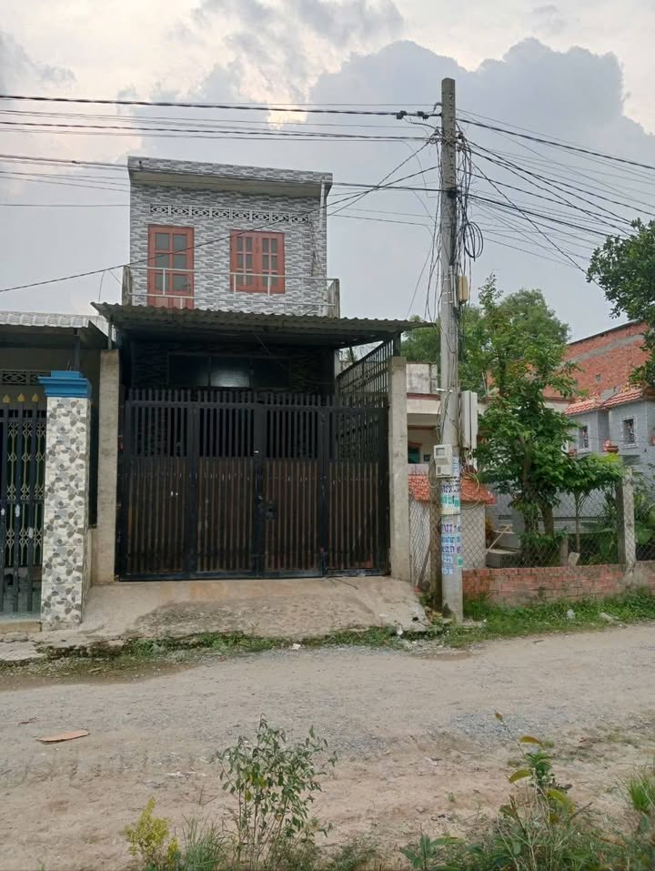 Nhà lầu Đức Hòa Đông 80m² giá chỉ 1.5 tỷ - Sổ hồng chính chủ!