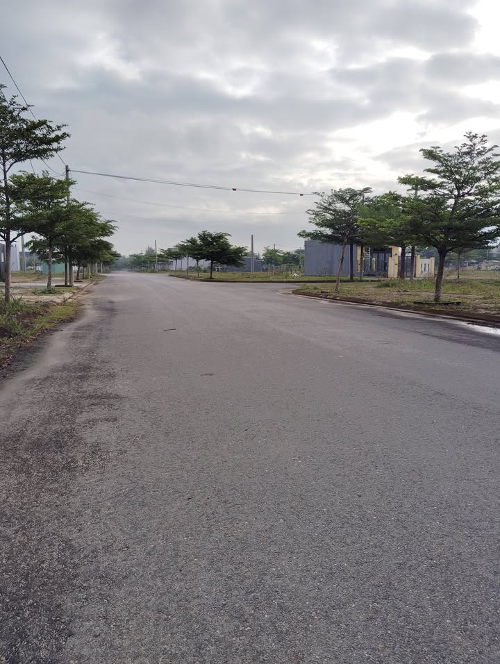 Lô đất Khu đô thị 7B Điện Ngọc 125m² giá 3.4 tỷ - Đầu tư sinh lời lý tưởng!