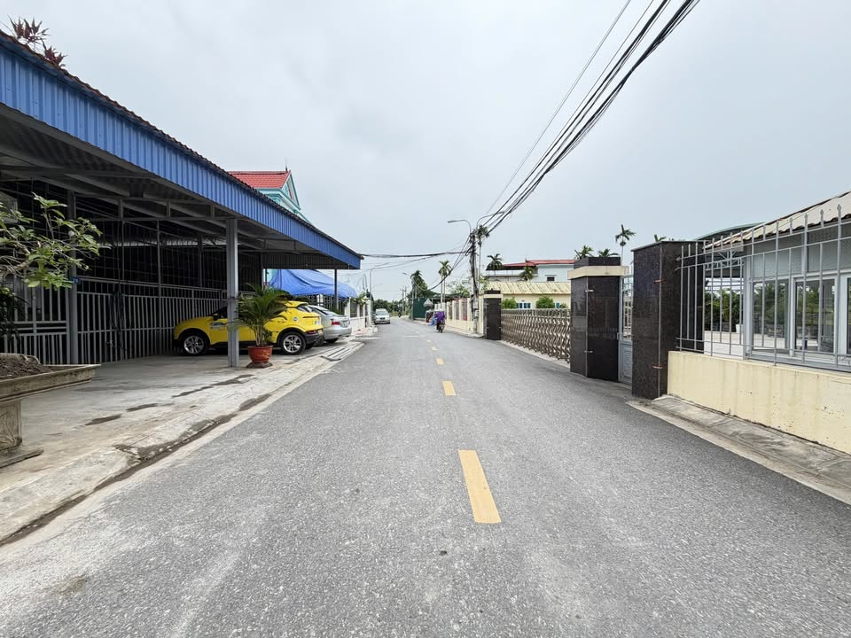 Đất lô góc Nam Sơn 60m² giá 2 tỷ - Sổ đỏ chính chủ, vị trí đắc địa!