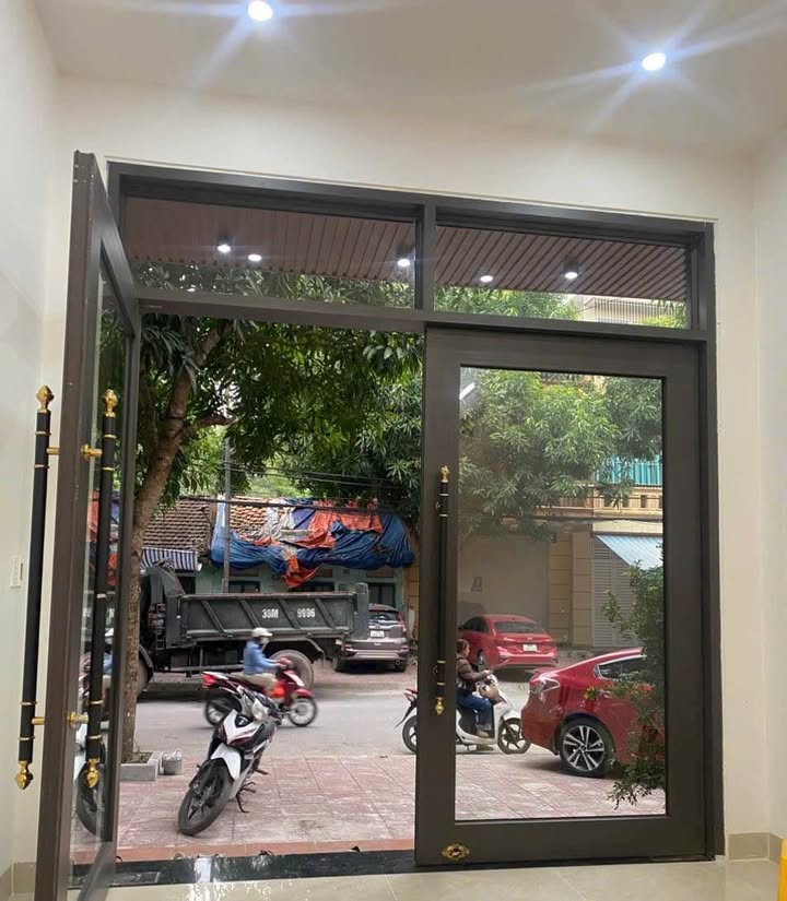 Nhà 3 tầng đường Trịnh Khả, phường Hạc Thành, 80m² - Kinh doanh sầm uất!