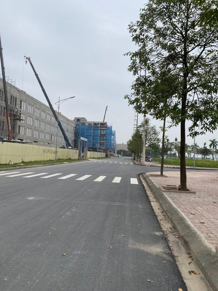 Đất nền Văn Phú - Đông Yên, Yên Phong 75m² giá 3 tỷ - Sổ hồng trao tay ngay!