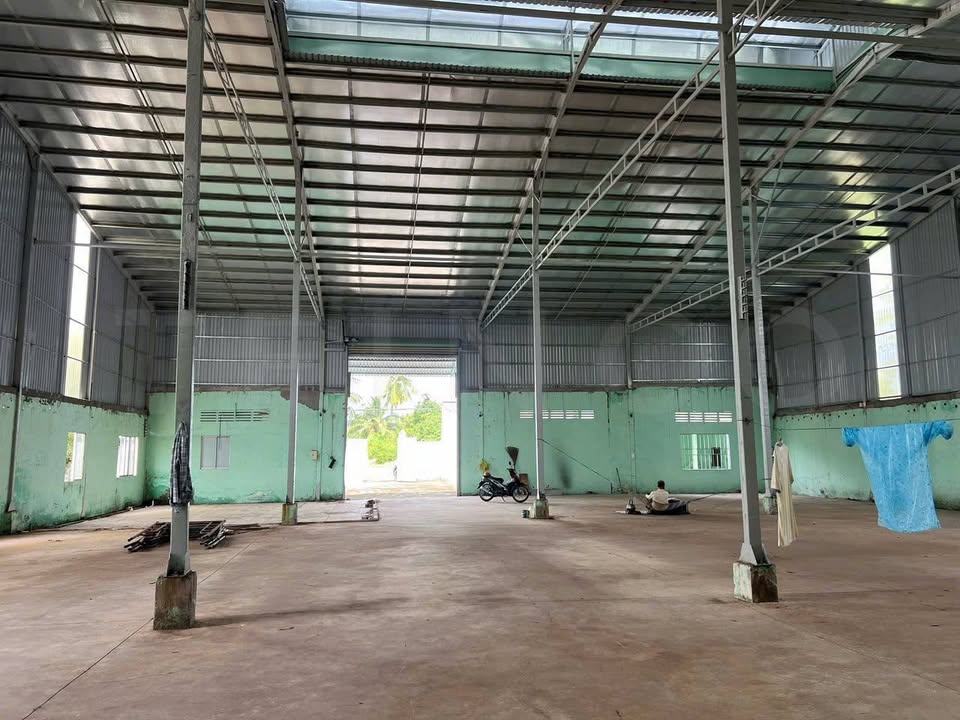 Cho thuê kho xưởng 2.500m² tại Quốc Lộ 91, Cần Thơ - Đường container thuận tiện!