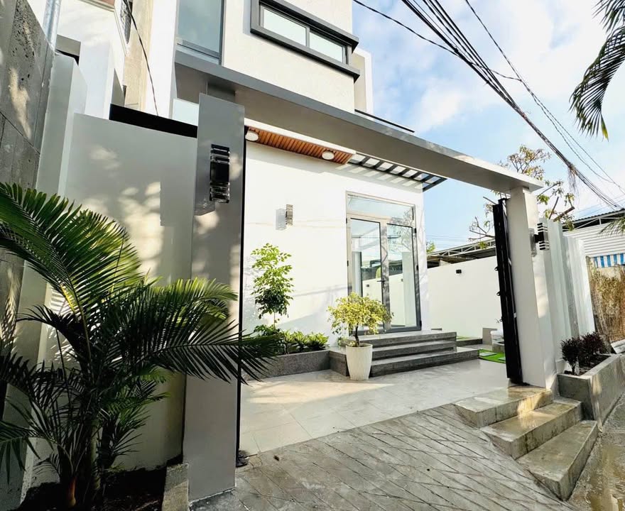 Nhà 2 tầng mới xây tại Vĩnh Trung, Nha Trang 90m² giá 4.1 tỷ - Sổ hồng chính chủ!