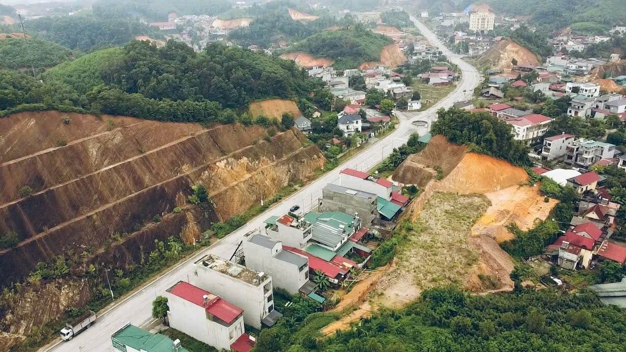 Đất nền Yên Bái 100m² giá 5.5 tỷ - Cơ hội đầu tư tuyệt vời!