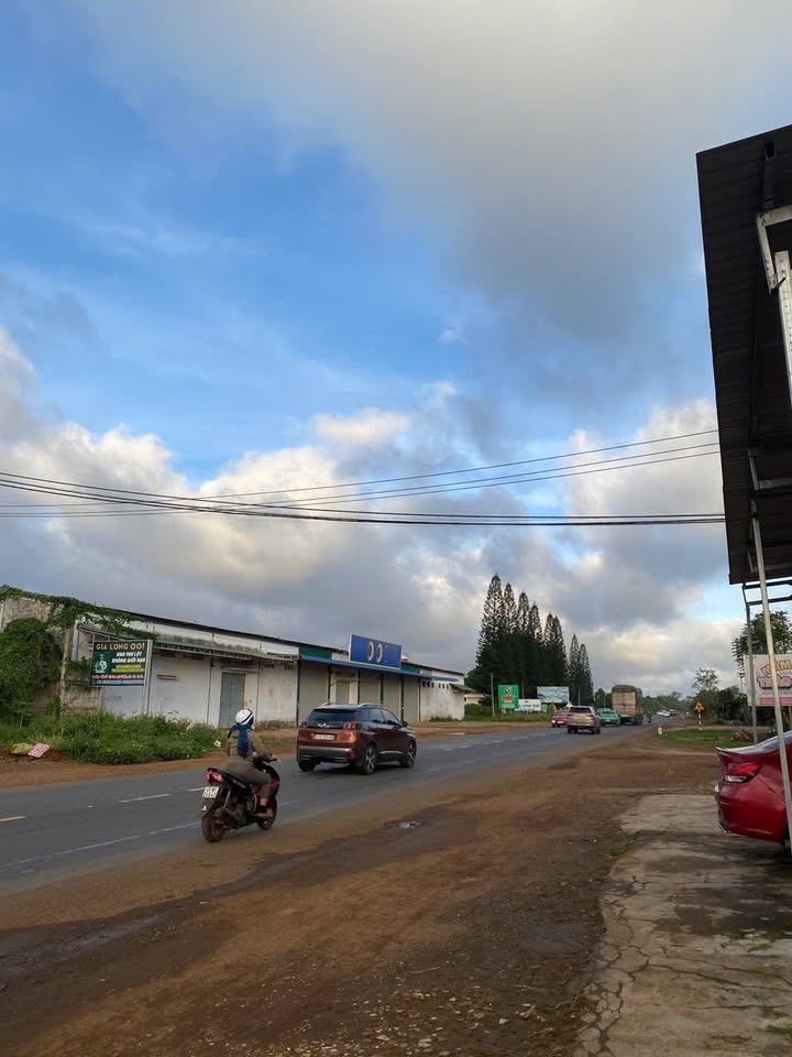 Nhà đất mặt tiền Quốc lộ 26, Hòa Đông, 389m² - Đầu tư sinh lời cao!