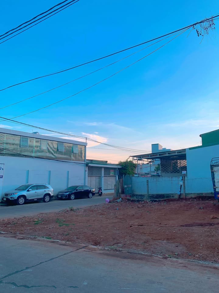 Đất nền góc 2 mặt tiền Đinh Công Tráng, Tân Tiến 84m² giá 3.6 tỷ - Đầu tư sinh lời!