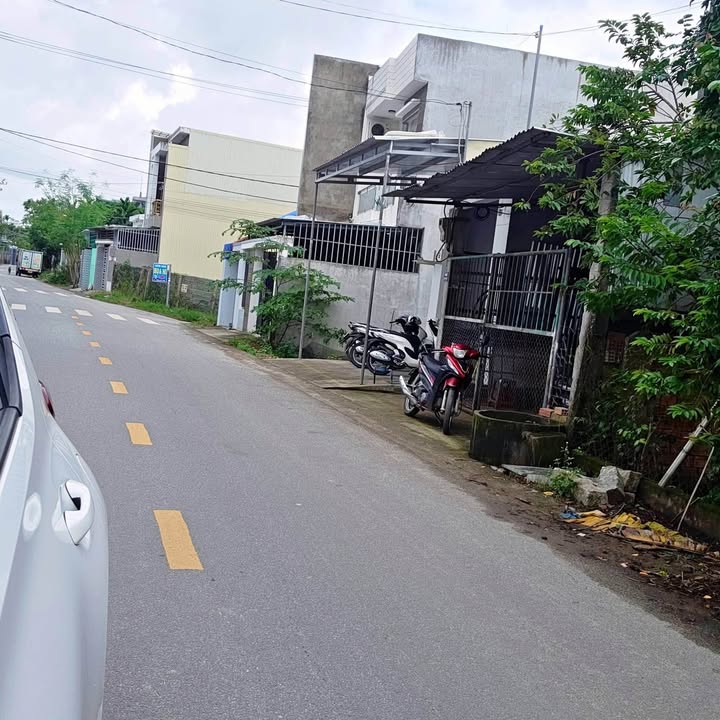 Đất kinh doanh mặt tiền Hoàng Hoa Thám Quảng Ngãi 130m² giá 1.2 tỷ - Vị trí đắc địa cho mọi loại hình kinh doanh!