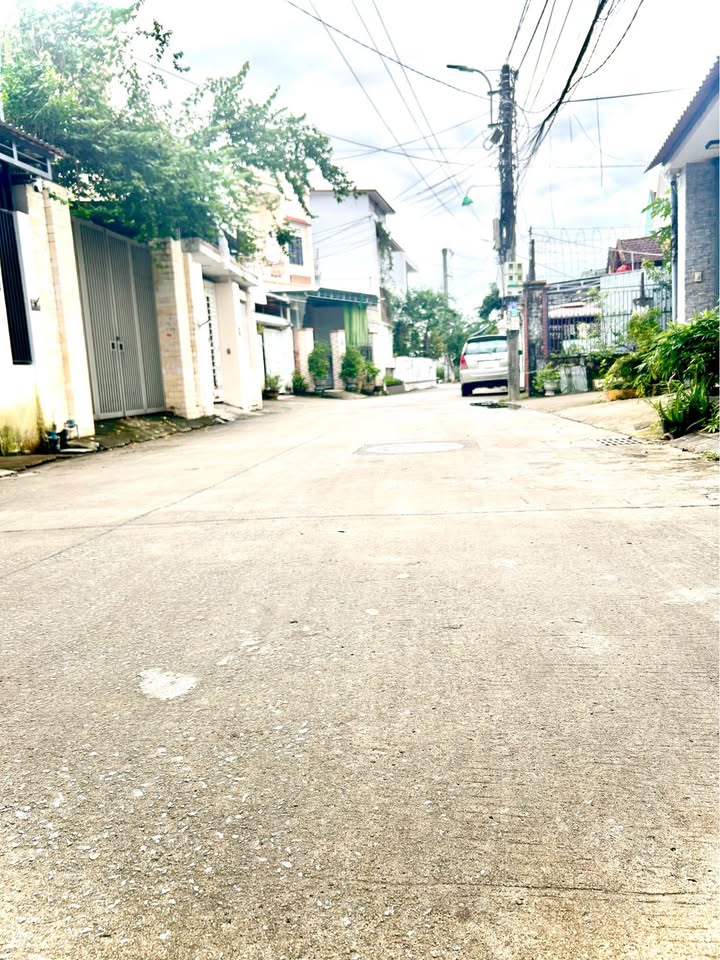 Đất mặt tiền Trần Cao Vân Quảng Ngãi 150m² giá 2.2 tỷ - Vị trí lý tưởng cho gia đình trẻ!