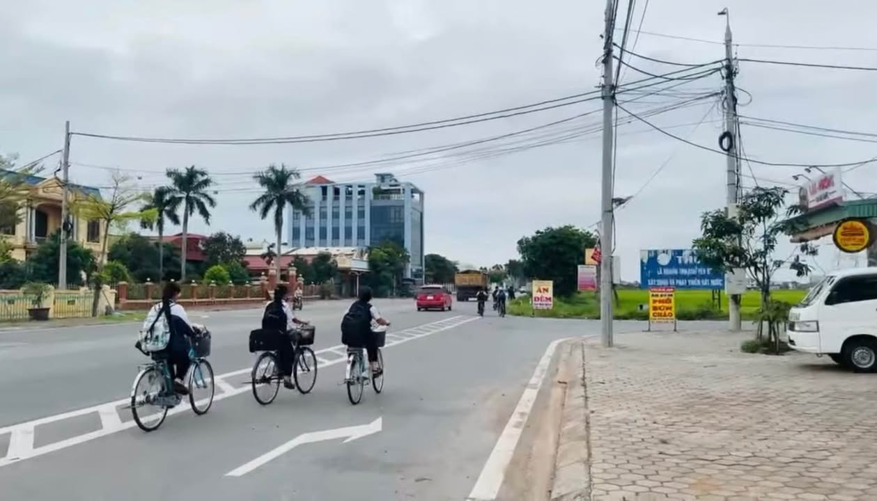 Đất nền Nghĩa Sơn 100m² giá 3.85 tỷ - Kinh doanh đắc địa, vị trí vàng!