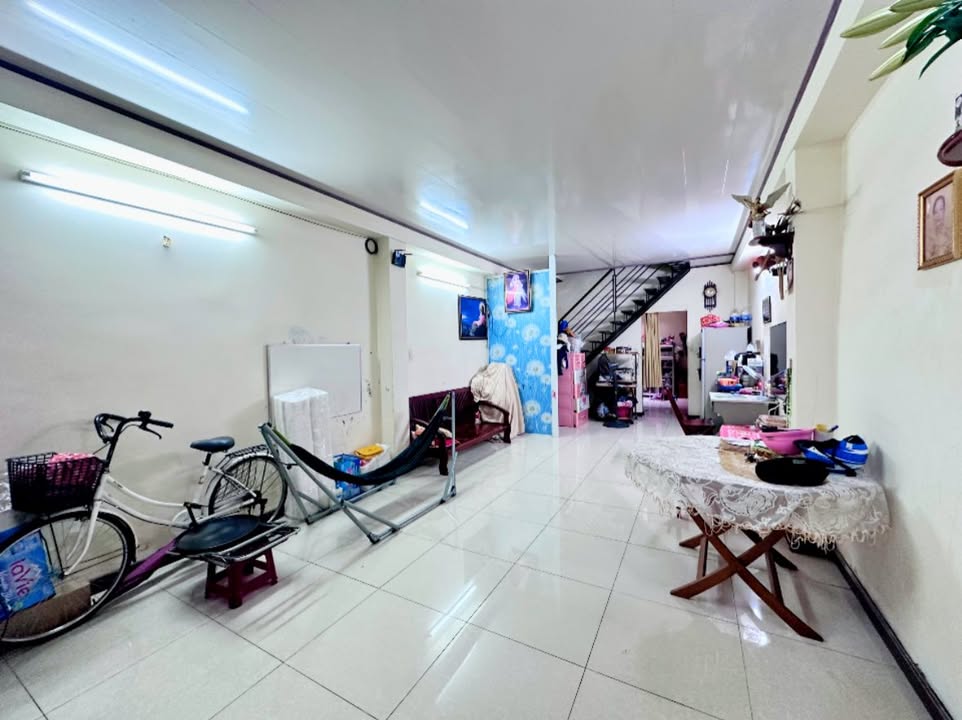 Nhà 2 Tầng Tân Phú 50m² giá 6 tỷ - Sổ hồng chính chủ, tiện ích đầy đủ!