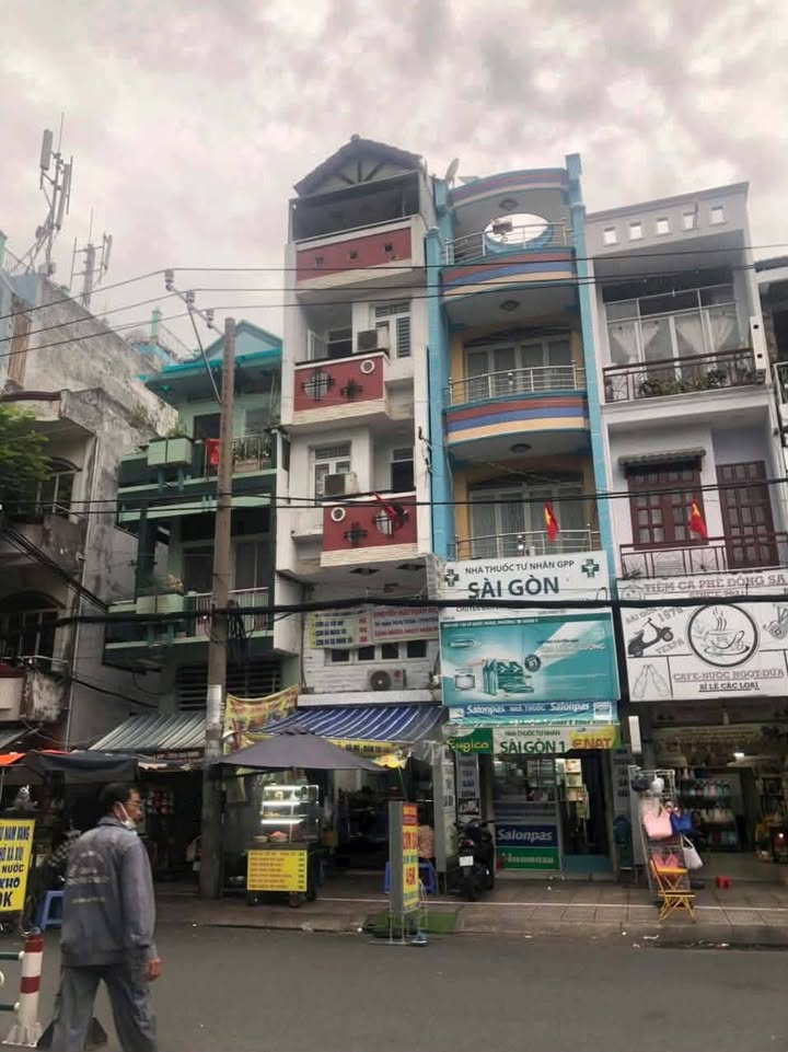 Cho thuê nhà mặt tiền Lê Quốc Hưng, Quận 4, 27m² giá 22 triệu - Kinh doanh đỉnh cao!