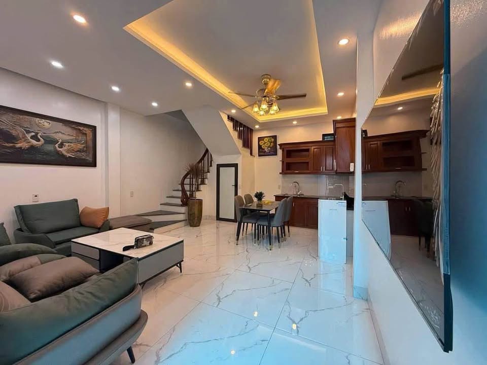 Nhà đẹp phường Trần Lãm 38m² giá 1.6 tỷ - Vị trí trung tâm gần bệnh viện