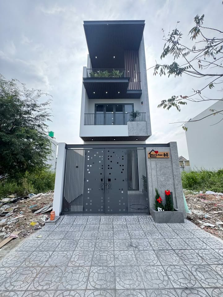 Nhà mới đẹp tại Rạch Giá 90m² giá 4.2 tỷ - Thiết kế hiện đại và đầy đủ nội thất!