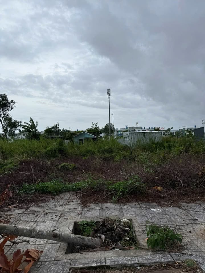 Đất nền liền kề đường 1, KĐT Tây Bắc, Rạch Giá 215m² - Vị trí đẹp, giá tốt!