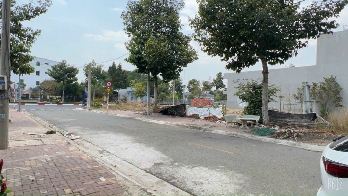 Nhà riêng Bà Rịa - Long Tâm 100m² giá 3.28 tỷ - Mặt tiền Nguyễn Hữu Tiến gần công viên