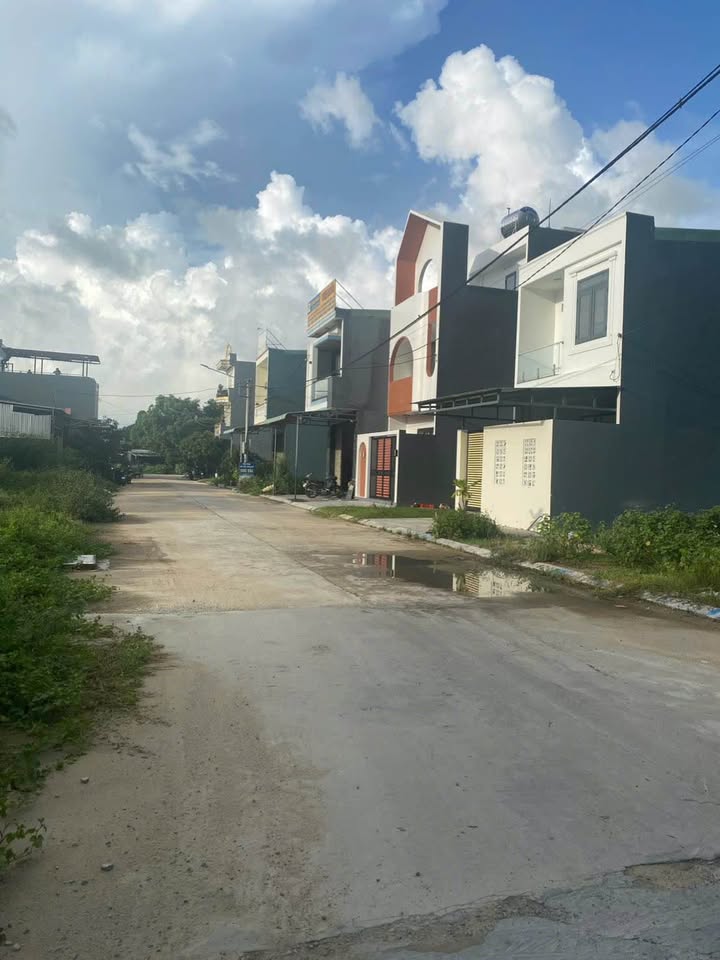 Đất tái định cư Trần Quang Diệu Quy Nhơn 61m² giá 1.37 tỷ - Sổ hồng chính chủ