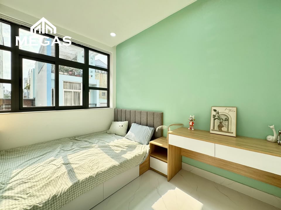 Căn hộ Hoàng Sa Q3 cho thuê - Cửa sổ thoáng mát, giá thỏa thuận