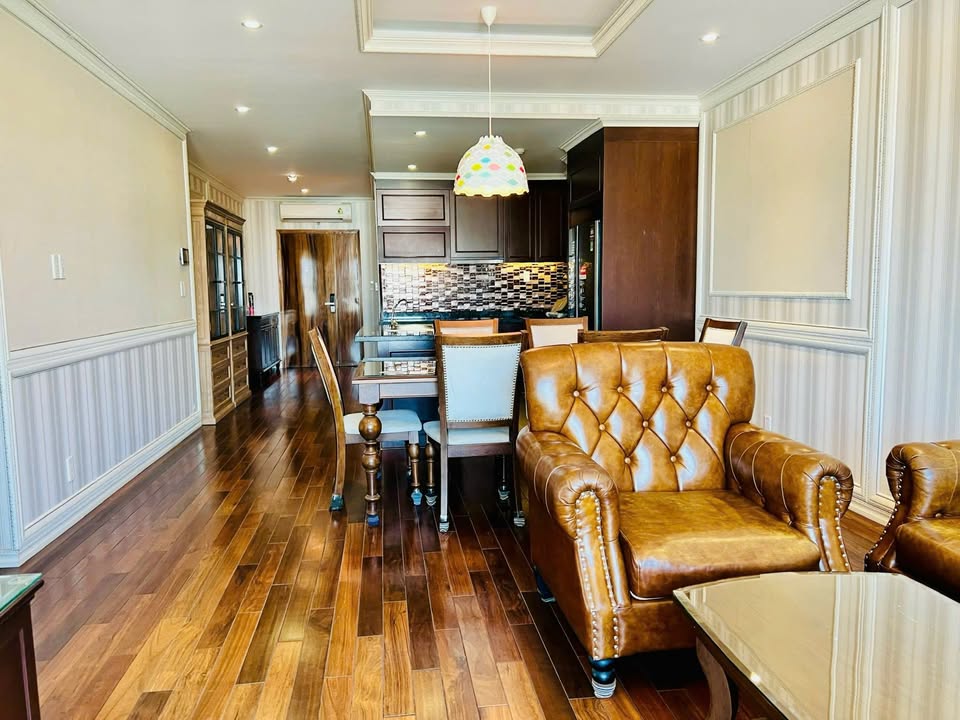 Căn hộ cao cấp Leman Quận 3 120m² giá 50 triệu - View Hồ bơi vô cực!