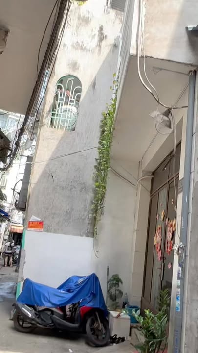 Nhà 2 tầng tại Tạ Quang Bửu, Quận 8 - 18m² chỉ 2 tỷ, sổ hồng chính chủ!