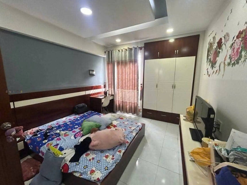 Nhà riêng Tân Phú 94.5m² giá 8 tỷ - Chính chủ bán gấp!