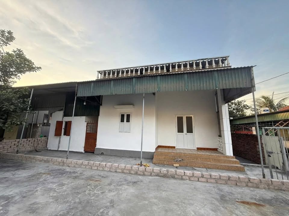 Nhà bán gấp Mạo Khê 118m² giá 1.18 tỷ - Full thổ cư, sẵn sàng ở ngay!