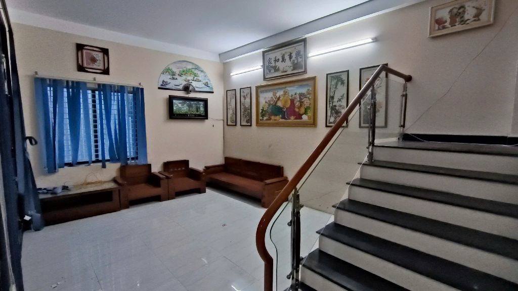 Nhà 2 tầng Hoàng Thúc Trâm - Hải Châu - 77m² giá 4.4 tỷ - Chính chủ bán gấp!